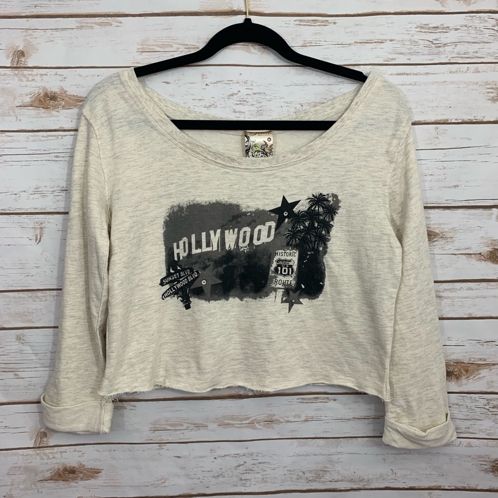 Jetset Hollywood Graphic Raw Hem Cropped T…